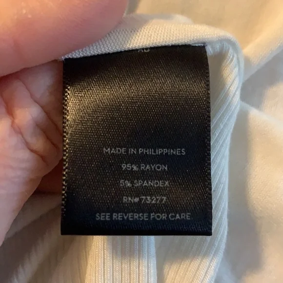 Vera Wang long sleeve white duster - Picture 6 of 6